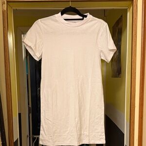 Y&R White T-Shirt Dress